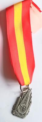 MEDAILLE ruban épingle veston 4 cm jaune/rouge 