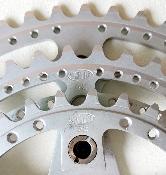 T.A CYCLOTOURITE ALUMINUM CHAINRINGS 52 42 32 - Plateaux alu