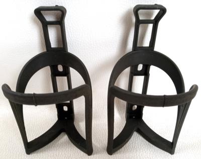 2 PLASTIC MARKOO BOTTLE CAGES - 2 Porte bidons resines