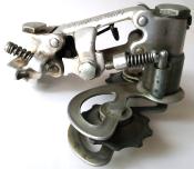 CAMPAGNOLO REAR DERAILLEUR - Dérailleur arrière patent