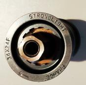 STRONGLIGHT BOTTOM BRACKET AXLE  36x24 ITALIAN - Axe de pedalier 103 mm