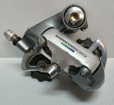 SHIMANO 600 - Dérailleur arrière