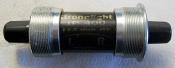 STRONGLIGHT JP400 BOTTOM BRACKET 1.37"x24 - Axe de pedalier 113mm