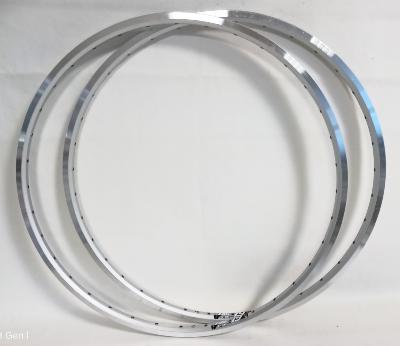 MACH 1 RYDE 19 - 622 - 28" - 700 - 36 - 2  Jantes pneus neuves