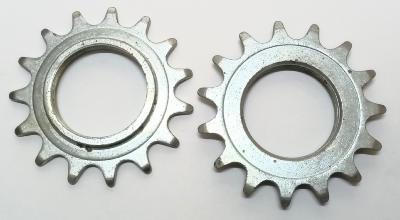 FIXED SPROCKET 15 TEETH - Pignon fixe 34.9 Iso