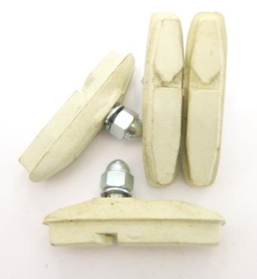 4 WHITE BRAKE PADS - 4 Patins de freins blanc