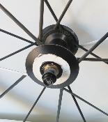 LIGHTWEIGHT FRONT WHEEL - Roue AV 700 carbone boyau