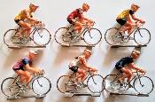 6 Miniatures cyclistes plastiques