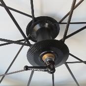 LIGHTWEIGHT FRONT WHEEL - Roue AV 700.