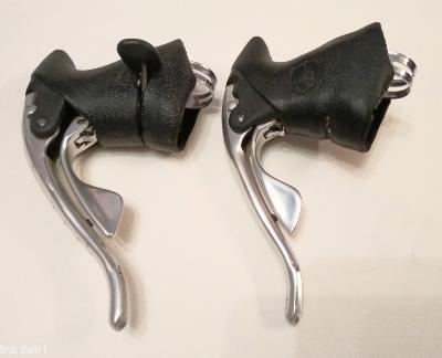 CAMPAGNOLO VELOCE ERGOPOWER 8V. - Leviers de freins.