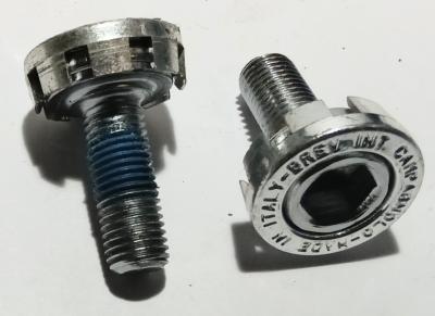 2 CAMPAGNOLO PATENT BOTTOM AXE SCREWS - 2 Boulons axe pédalier