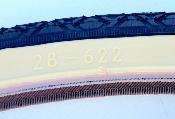 2 HUTCHINSON GT 700X28C  28-622 Beiges  + 2 chambres à air