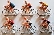 6 Miniatures cyclistes plastiques