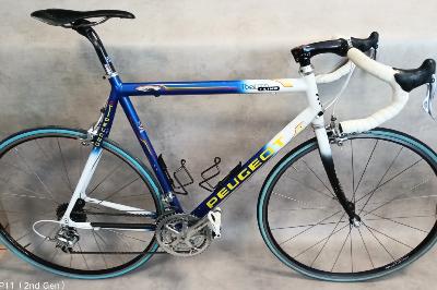 VINTAGE PEUGEOT TEAM LINE - CAMPAGNOLO RACING - Vélo de course Neuf