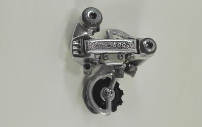SHIMANO 600 - Dérailleur arrière arabesque